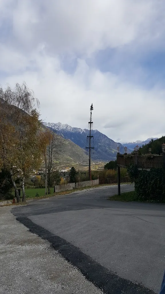 Szabó István_Waldschenke Naturns_Naturno_review