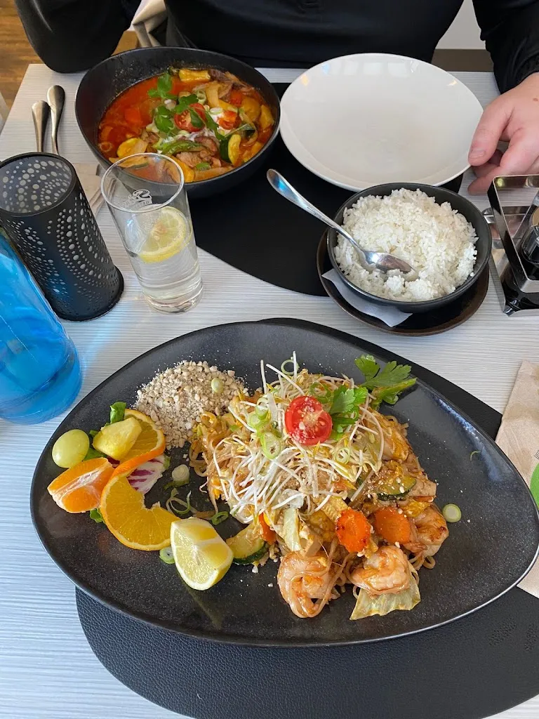 Jono Jubb_Mein Thai Restaurant_Naturno_review