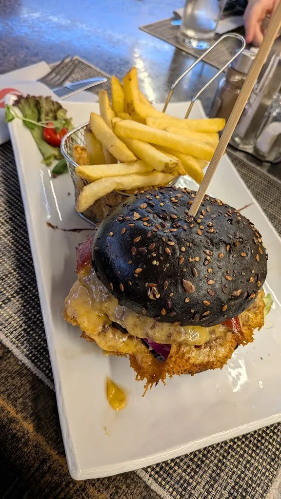 Elia 'El-DoX' Puglia_Restaurant Pizzeria Kreuzwirt Naturns_Naturno_recensione