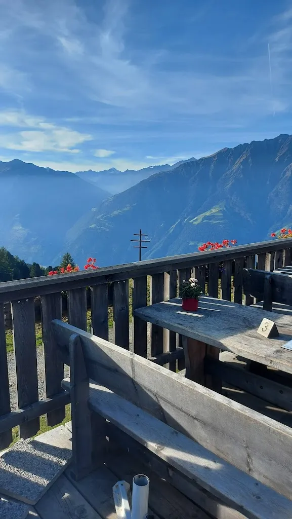 Smea Gac_Naturnser Alm_Naturno_review