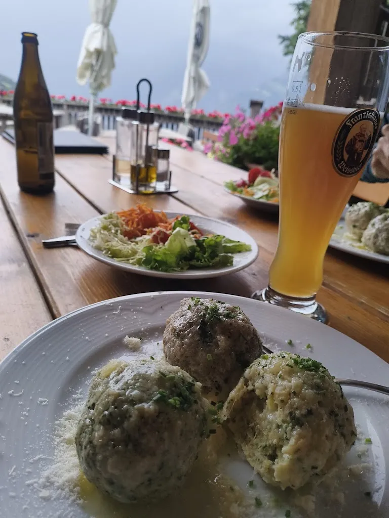 Andrea M_Hofschank Brandhof_Naturno_review