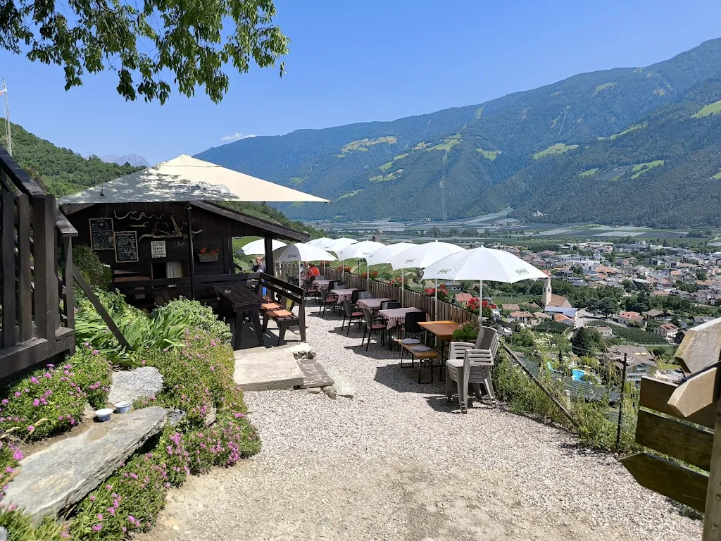 MIchael Haag_Jausenstation zum Schwalbennest_Naturno_recensione