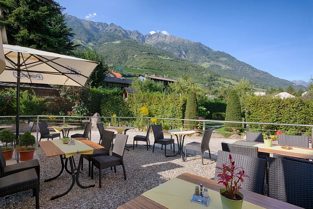 Goldene Rose_Naturno_slider_image_3