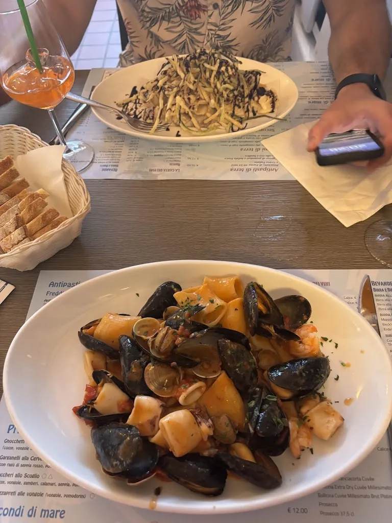 M.K._Ristorante Touring_Marittima_avis