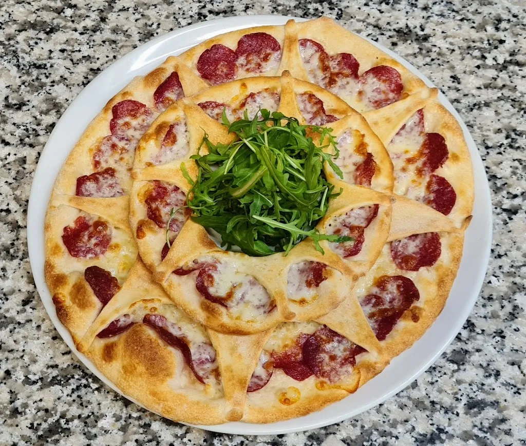 Pizzeria Wally_Naturno_slider_image_3