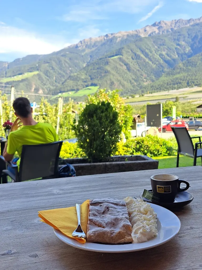 Christian Klesper_Vinschger Bauernladen - Bottega dei Contadini_Naturno_review