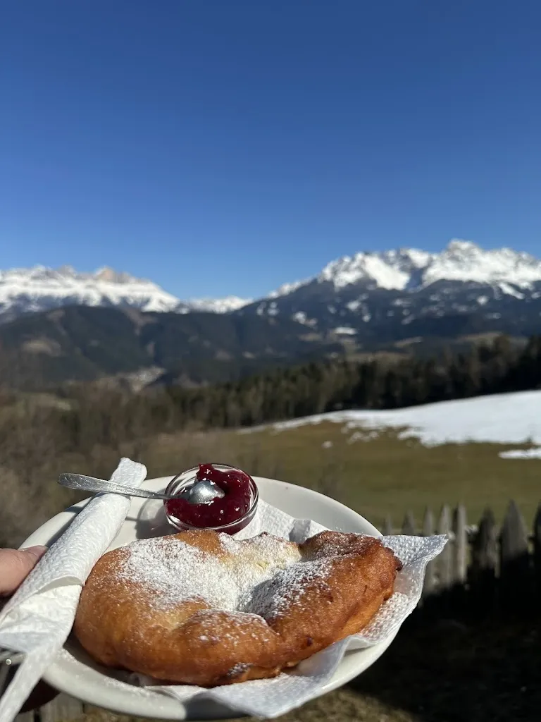 Bros Around The Globe_Ristoro S. Elena_Nova Ponente_review