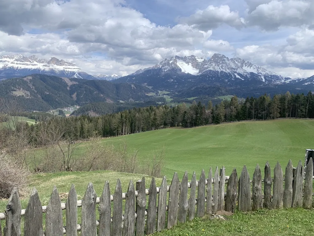 Annemieke Haentjens Dekker_Ristoro S. Elena_Nova Ponente_review