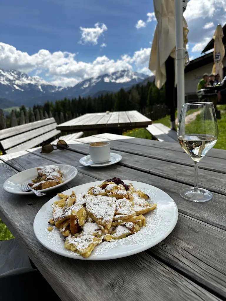 Ristoro S. Elena restaurant in Nova Ponente