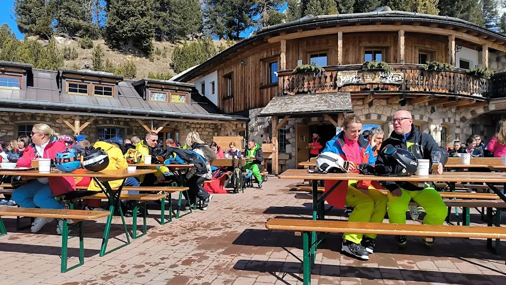 Daniel Čupec_Mayrl Alm_Nova Ponente_review