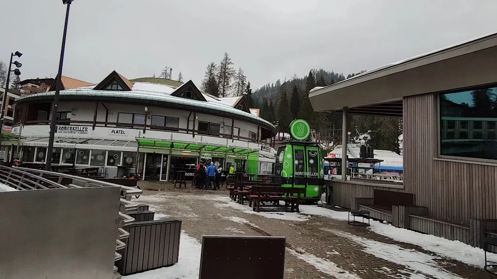 Platzl - Roemerkeller Obereggen_Nova Ponente_slider_image_2