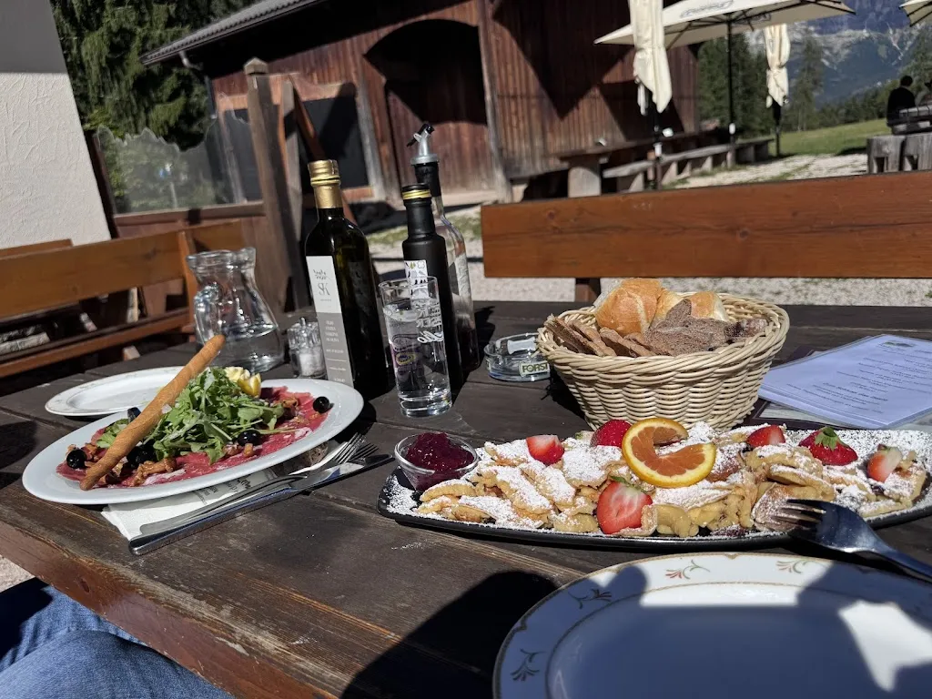 Ingo Abele_Almgasthaus / Baita Häusler Sam_Nova Ponente_recensione