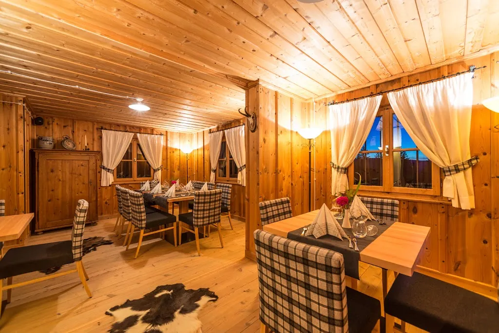 Almgasthaus / Baita Häusler Sam_Nova Ponente_slider_image_3