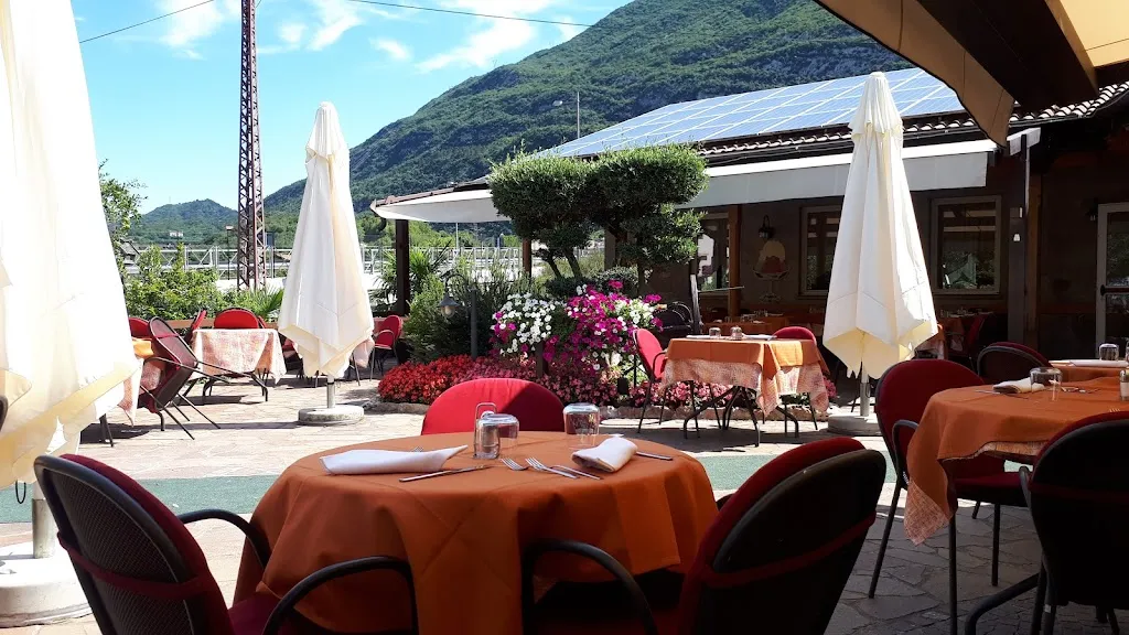 Il Giardino delle Spezie Srl restaurant in Padergnone