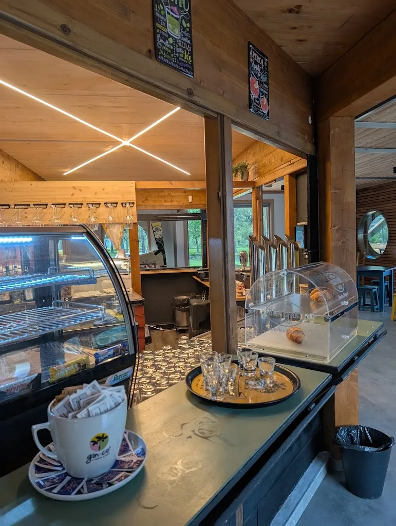 Kerstin Hermann_Ursus Bar_Ossana_review