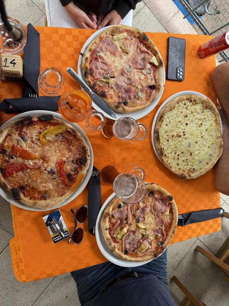 Lina Davydchuk_Osteria Pizzeria Rododendro_Pellizzano_review