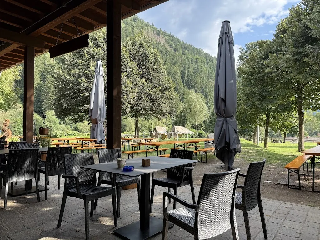 Biergarten Parco Masere restaurant in Pelugo