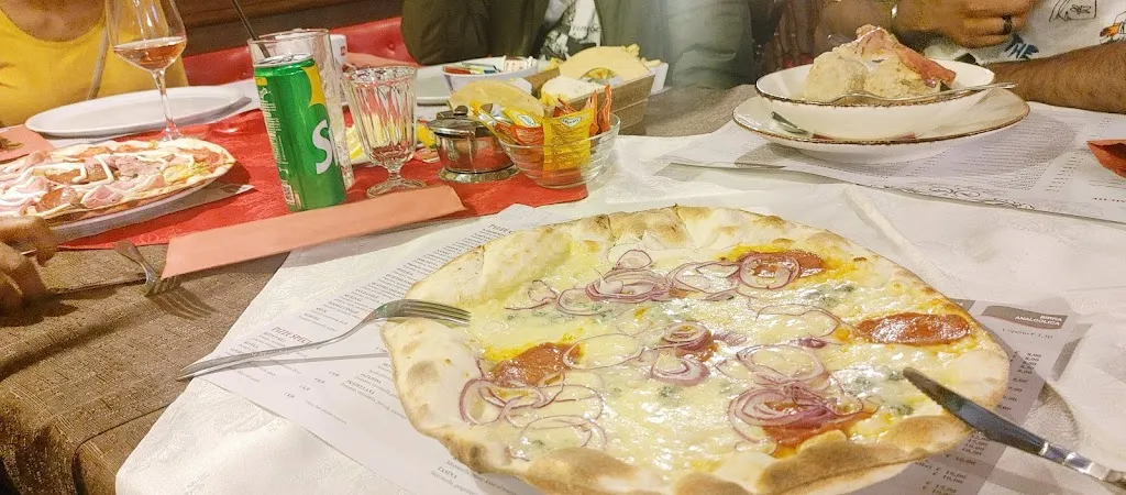 Rishen Nadar_Pub Pizzeria Ristorante Betty's Hill_Pieve Tesino_review