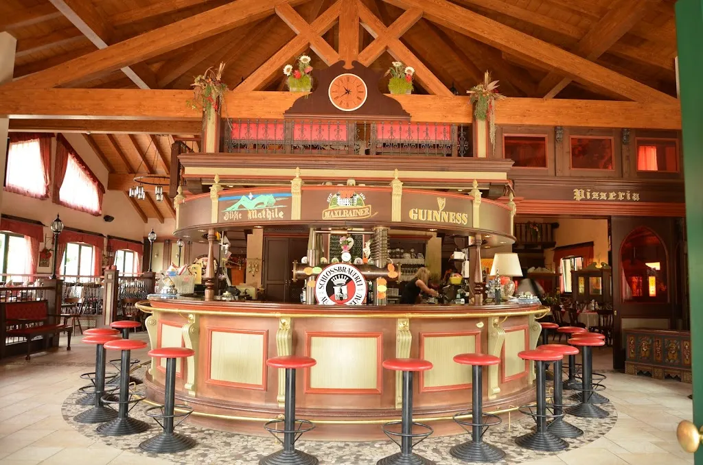 Pub Pizzeria Ristorante Betty's Hill_Pieve Tesino_slider_image_1