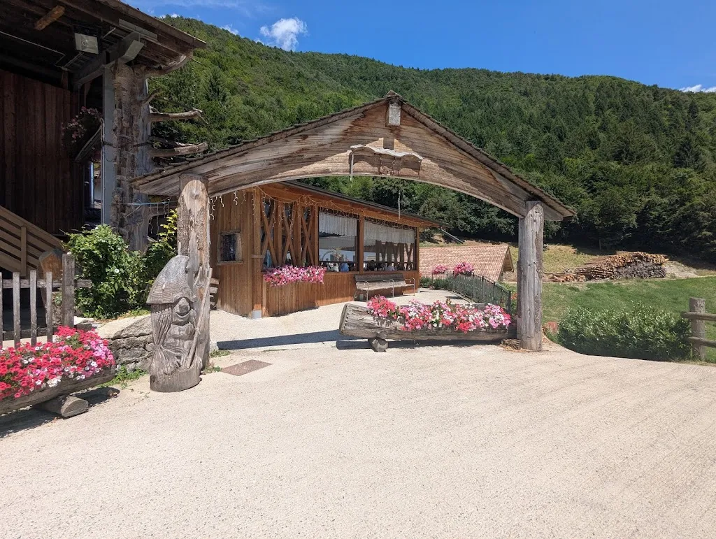 Silvio Bertante_Farmhouse La Dasa_Pieve di Bono_recensione