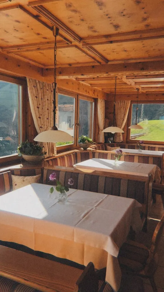 Gasthaus Prünster_Parcines_slider_image_2