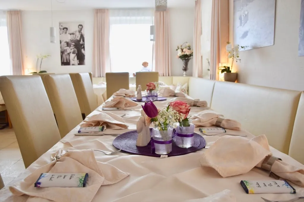 Gasthaus Wasserfall restaurant in Parcines