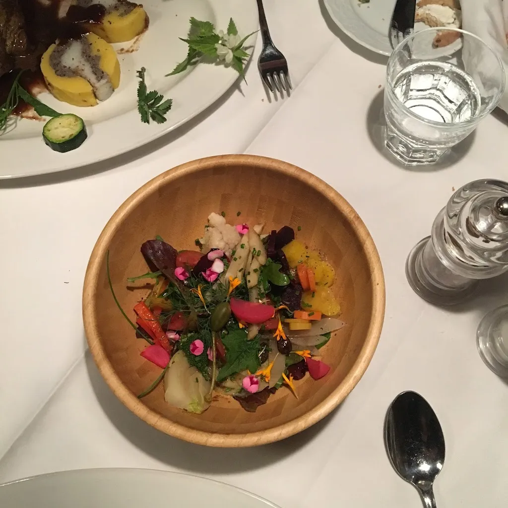 Tanya Fursova_Restaurant Onkel Taa - K.u.K. Museum Bad Egart_Parcines_review