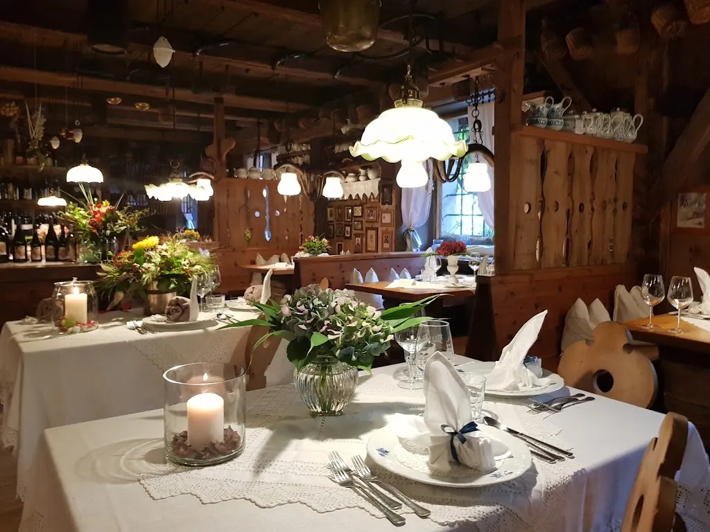 Restaurant Onkel Taa - K.u.K. Museum Bad Egart restaurant in Parcines