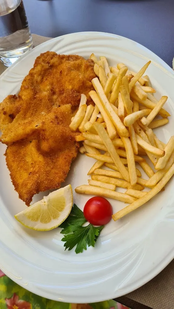 Mike bowles_Café Restaurant Garberstub_Parcines_review