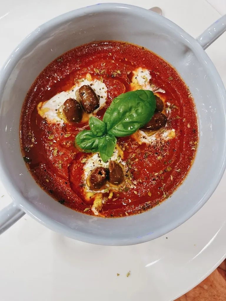 Santiago Frankenberg_biancodibianco_Martano_review