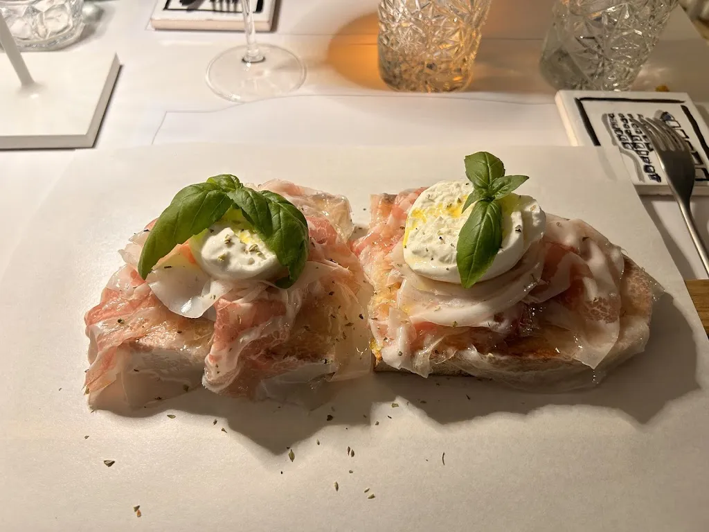 biancodibianco restaurant in Martano