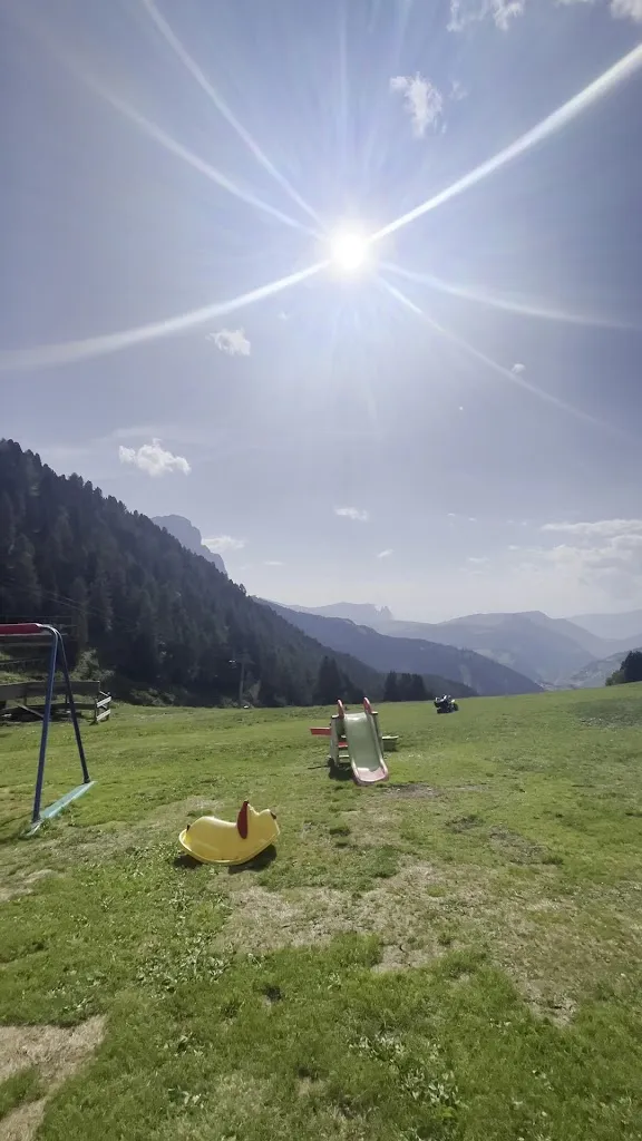 Halide Ebcinoglu_Refuge Panorama_Ponte Gardena_recensione