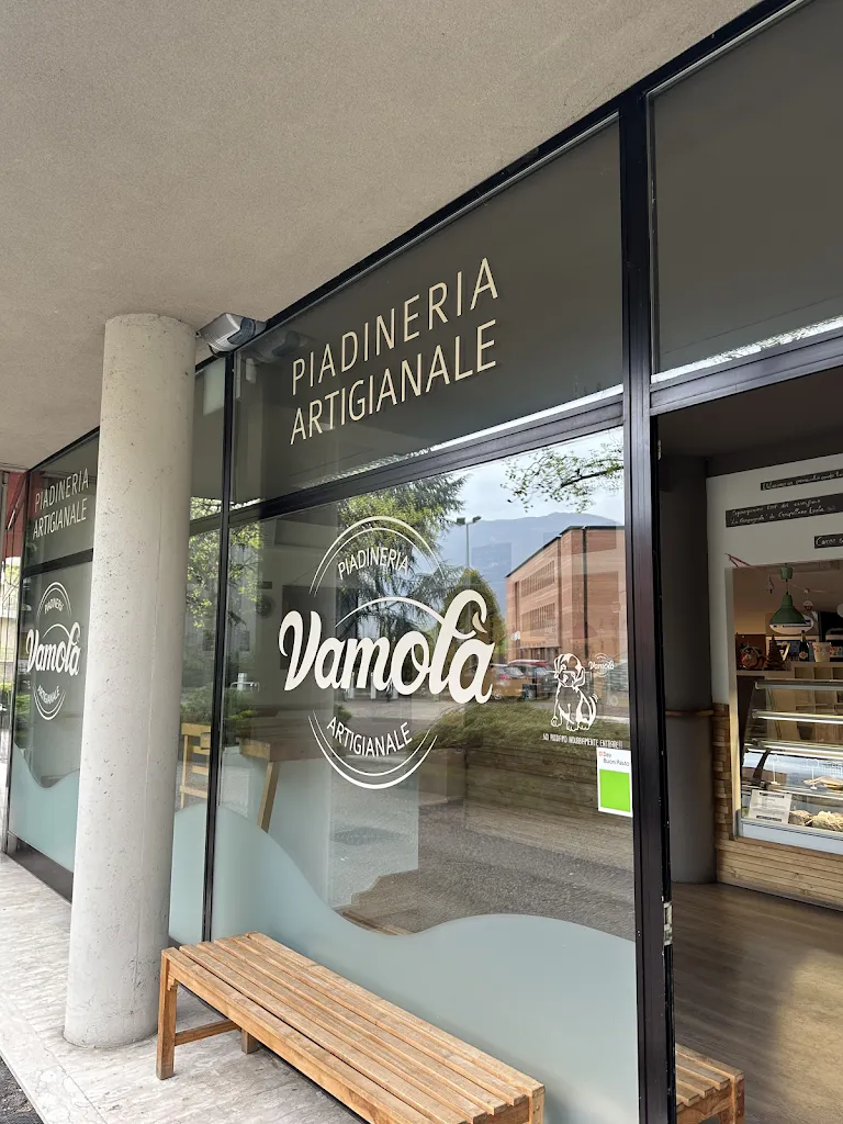 Vamolà Piadineria restaurant in Pomarolo