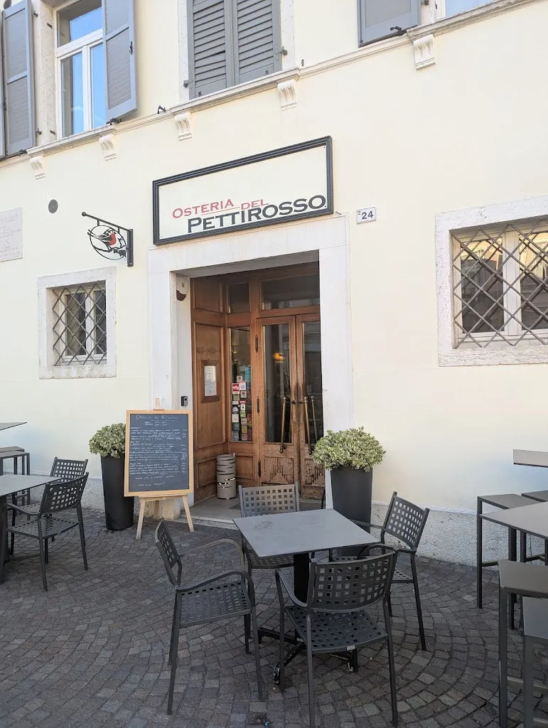 Osteria del Pettirosso restaurant in Pomarolo
