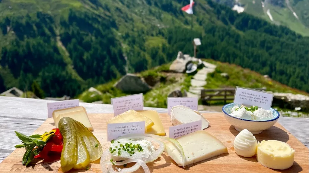 Tauernalm 2018m ~ Kasern_Predoi_slider_image_3