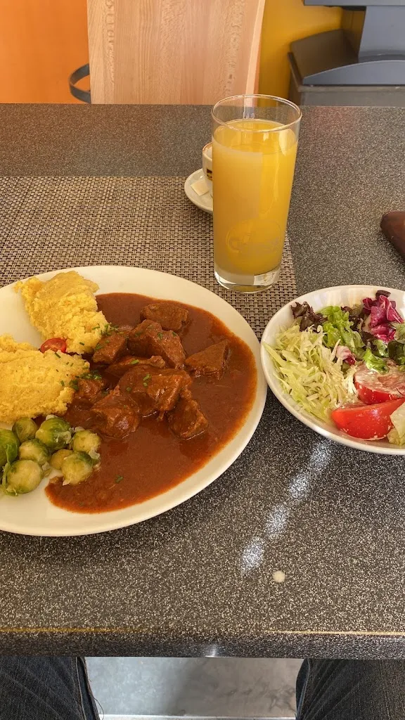 Christian Pfeifer_Zone Bar Prad_Prato Allo Stelvio_review