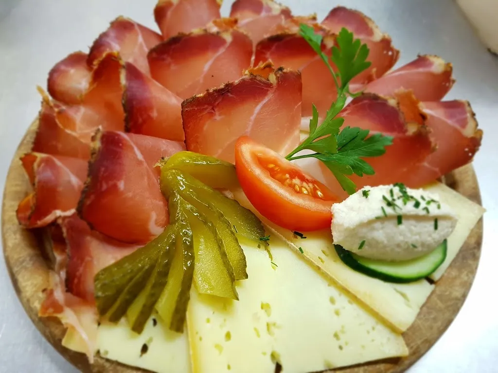 Pizzeria - Gasthof Stern_Prato Allo Stelvio_slider_image_3