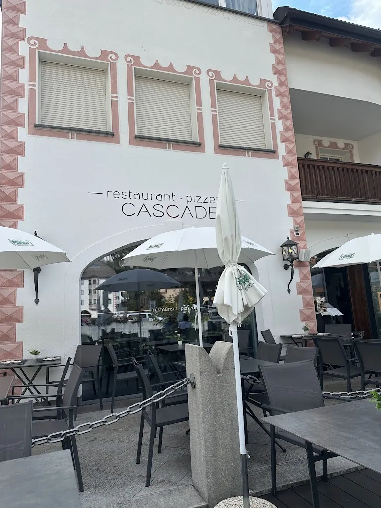 Cascade Ristorante Pizzeria Bar_Ortisei_slider_image_3