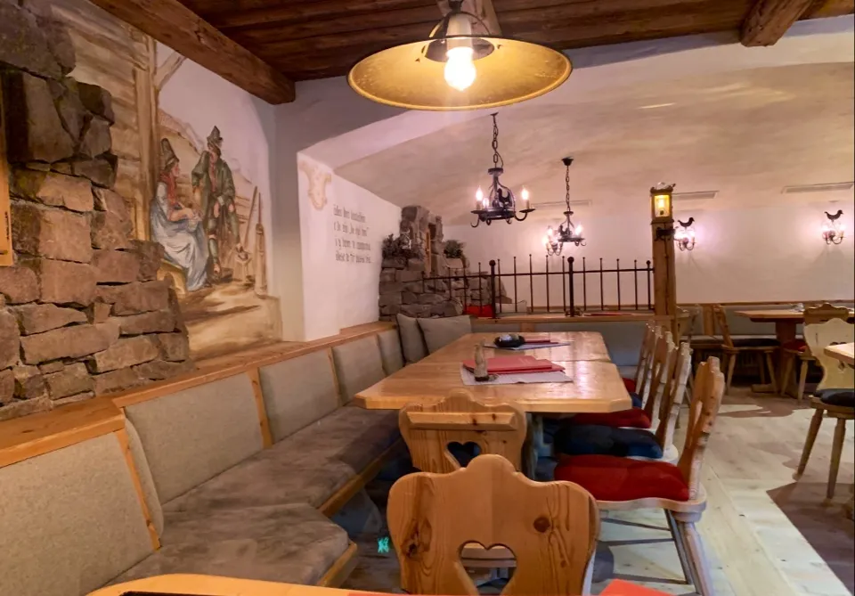 Val d'Anna Hütte restaurant in Ortisei