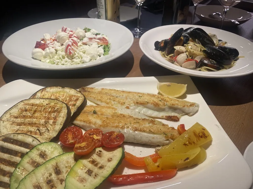 Theresa Liu_Ristorante Pizzeria Mar Dolomit_Ortisei_recensione