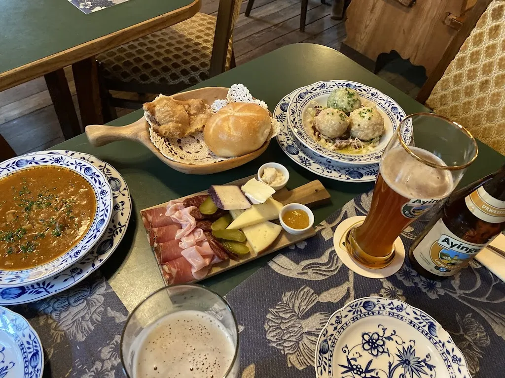 Alejandra Magdaleno_Traube Osteria Wirtshaus_Ortisei_review