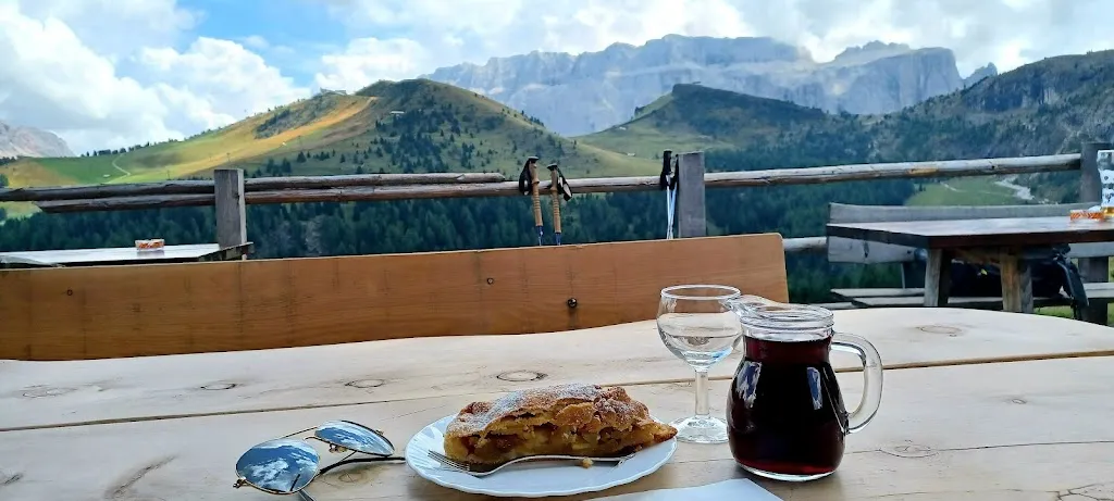 Malga Cason_Ortisei_slider_image_3