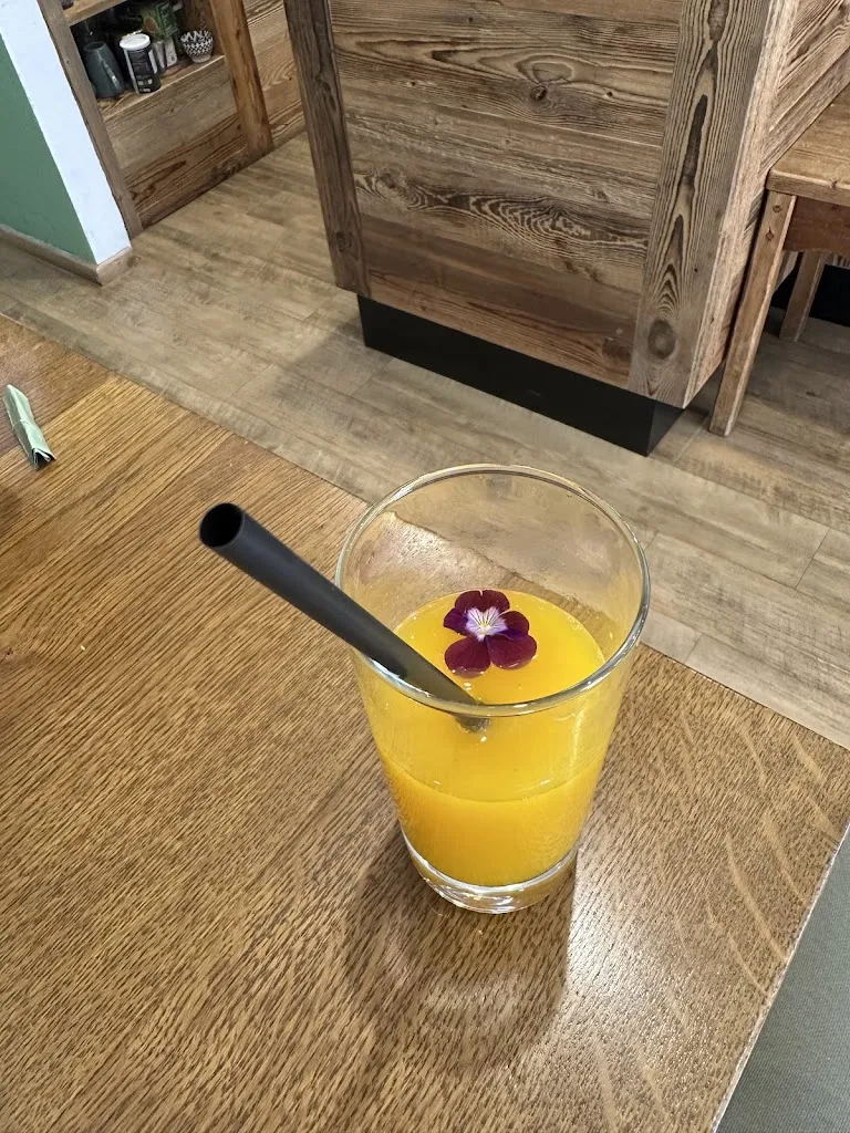 Mohamed Humaid_Sanybon_Ortisei_review