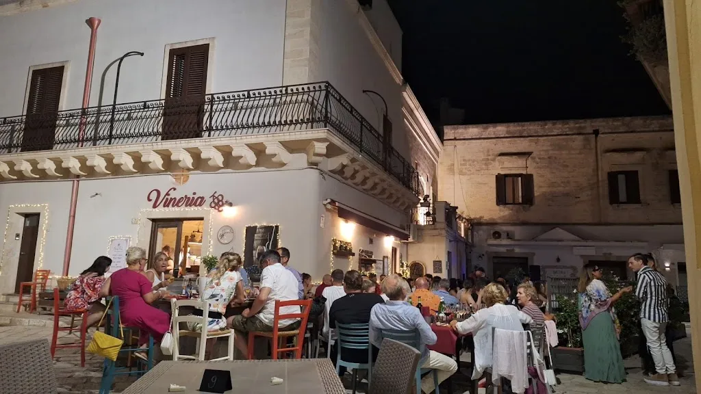 Vineria Casa Ciù_Maruggio_slider_image_3