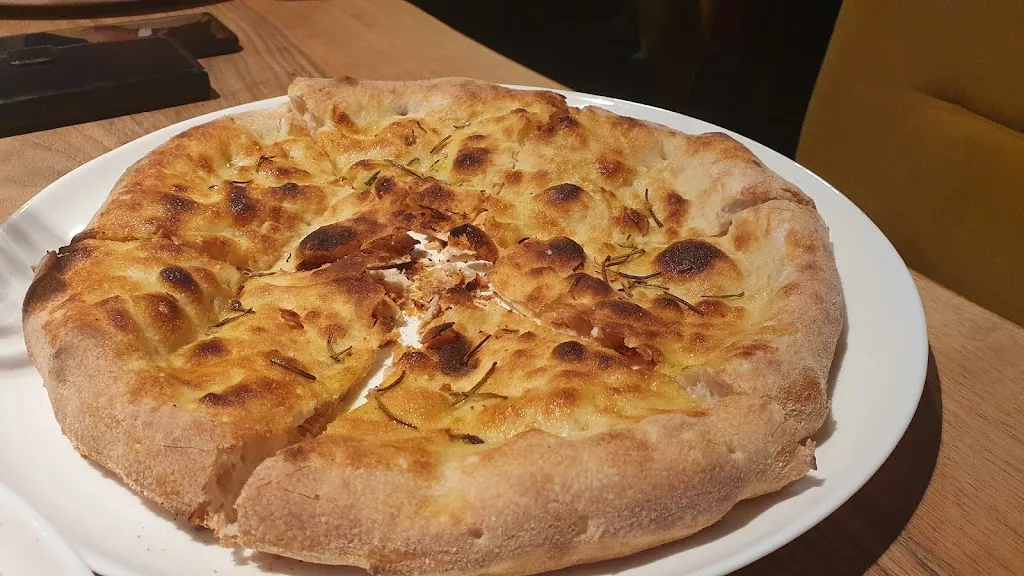 Menu_E-Quattro Pizza Genuine_Ortisei_image_6