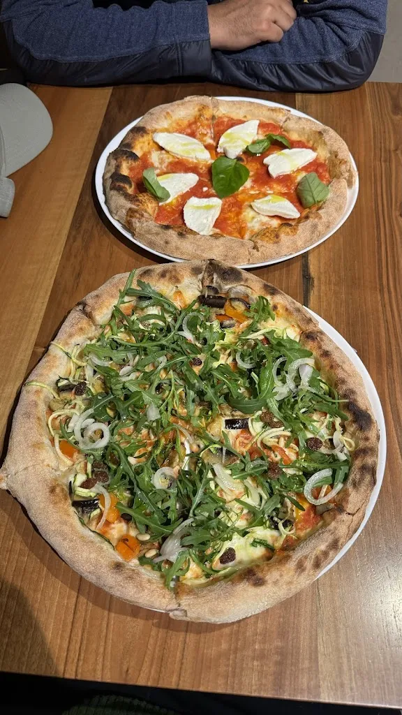 Menu_E-Quattro Pizza Genuine_Ortisei_image_7