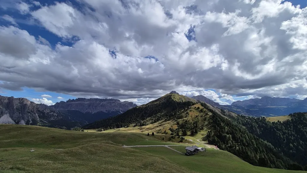 Mateusz Wysmolek_Baita Curona_Ortisei_review