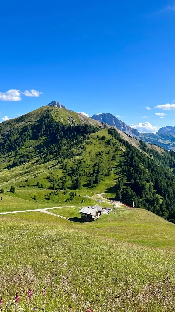 Phoebe Evans_Baita Curona_Ortisei_review