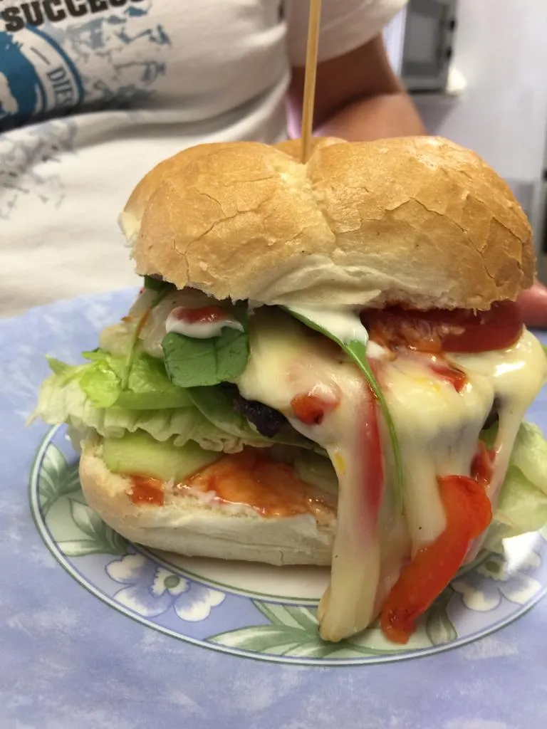 Pollo Kebab Pizza Hamburger Curry Würstel Menu Ortisei restaurant in Ortisei