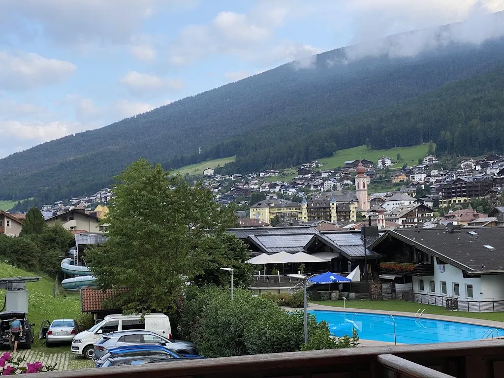 CH_Hotel Hell_Ortisei_review